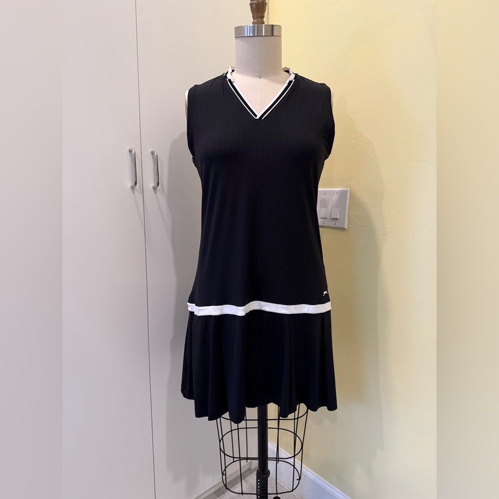 Slazenger Ribbed Black Dropped Waist Pleated Golf Dress